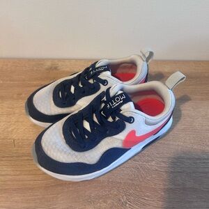 Nike Motif little kid 11